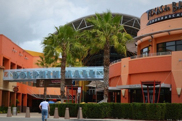 Compras nas outlets de Miami - Dolphin Mall